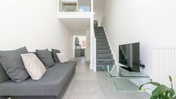 Exclusive House, Private Bathroom, Garden View (King Pin Corner) | Lounge