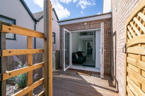Exclusive-Haus, eigenes Bad, Gartenblick (King Pin Corner) | Garten