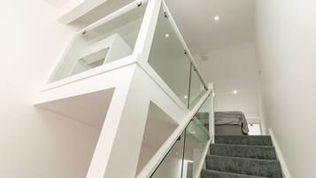 Exclusive House, Private Bathroom, Garden View (King Pin Corner) | Floor plan