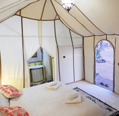 Sleeping in a luxury tent in Merzouga