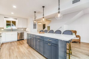 Interior - At Home on the Beach (Pensacola Beach)