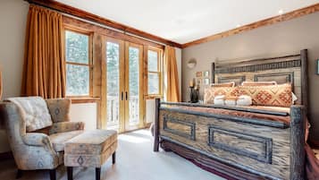 House, 6 Bedrooms | 6 bedrooms, desk, laptop workspace, iron/ironing board