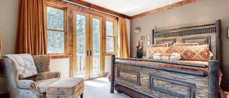 House, 6 Bedrooms | 6 bedrooms, desk, laptop workspace, iron/ironing board