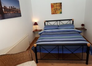 1 phòng ngủ, bộ trải giường 