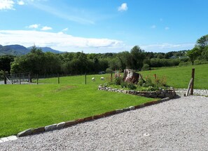 Garden - Jims Holiday Cottage Ardara (Ardara)