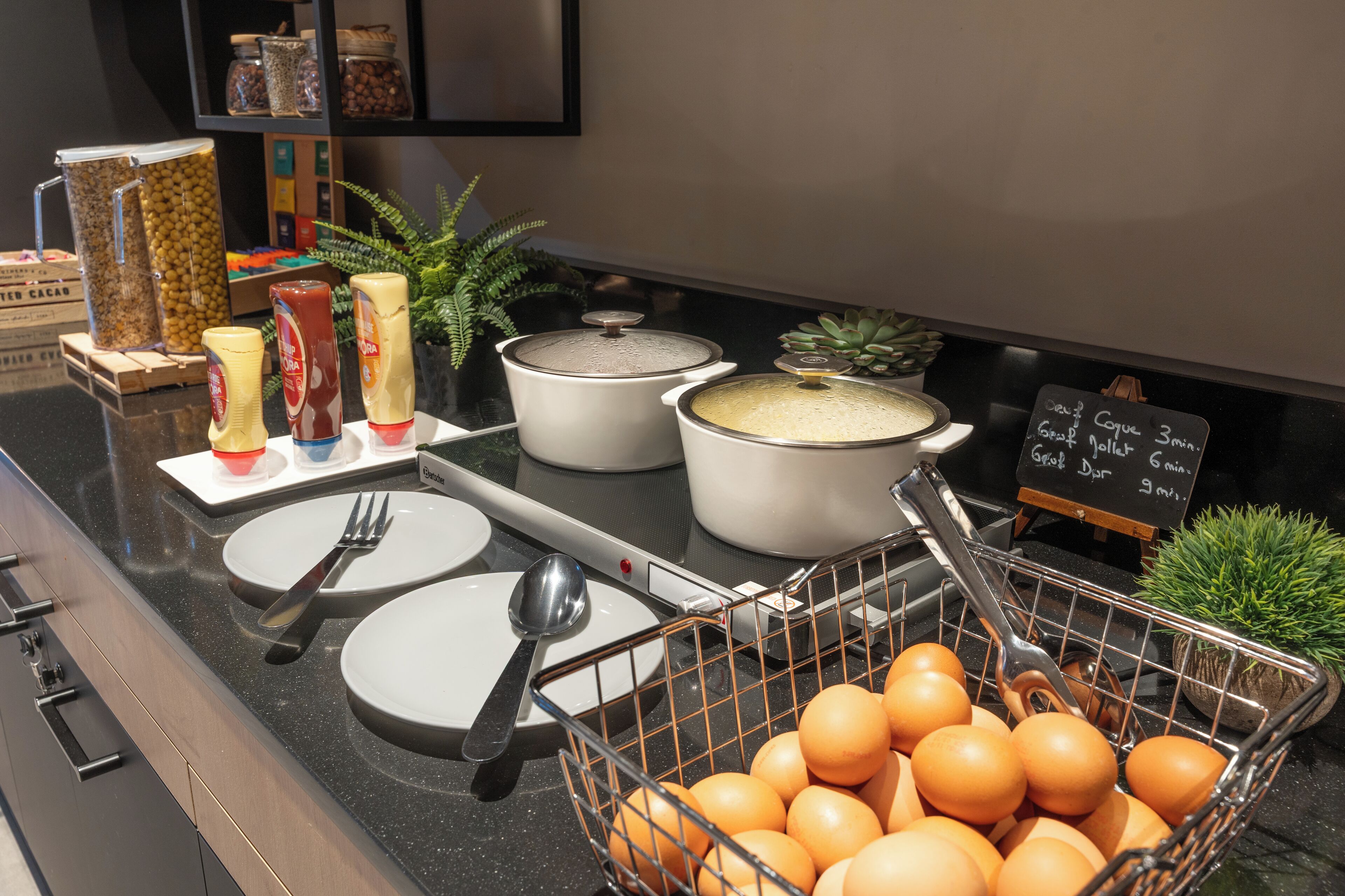 daily buffet breakfast (eur 14 per person)