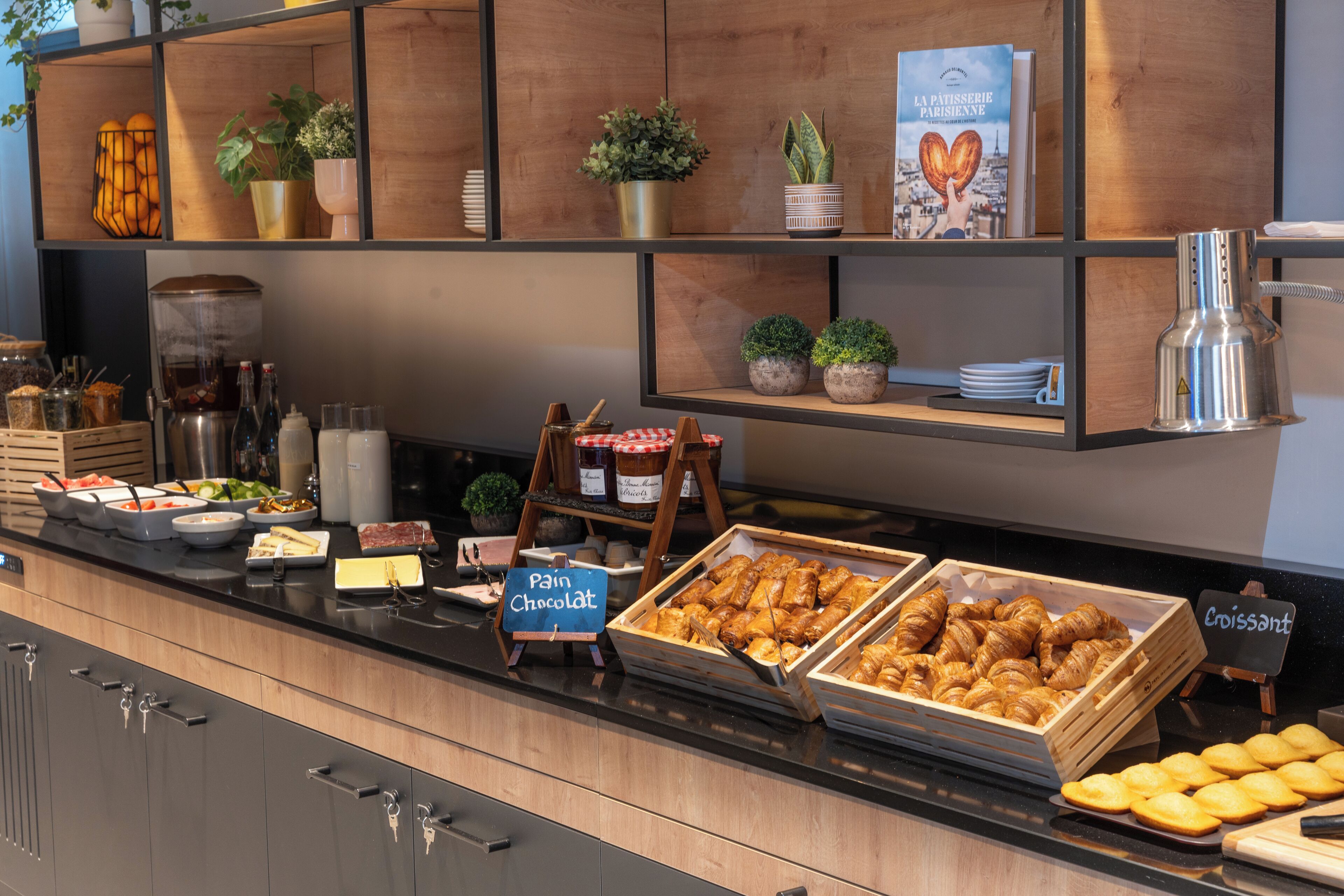 daily buffet breakfast (eur 14 per person)
