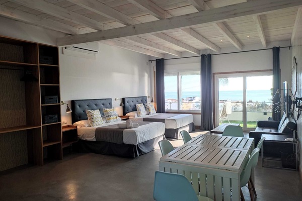 Deluxe Loft, Ensuite, Sea View | Interior
