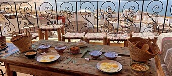 Surf and Yoga Guesthouse in Taghazout