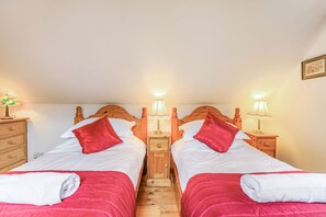 Cottage | Individually decorated, individually furnished, free WiFi