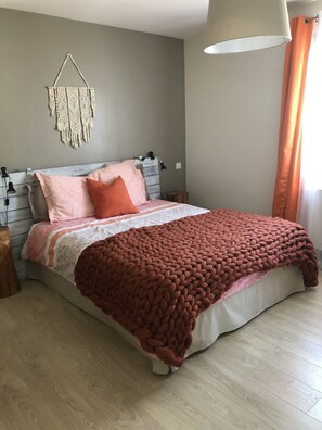 3 Schlafzimmer, Bügeleisen/Bügelbrett, Reisekinderbett, kostenloses WLAN