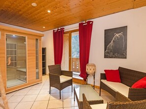 Interior - Chalet, wifi, 150m from resort center, sauna, balcony, parking, tv, ski locker, 230m² (Peisey-Nancroix)