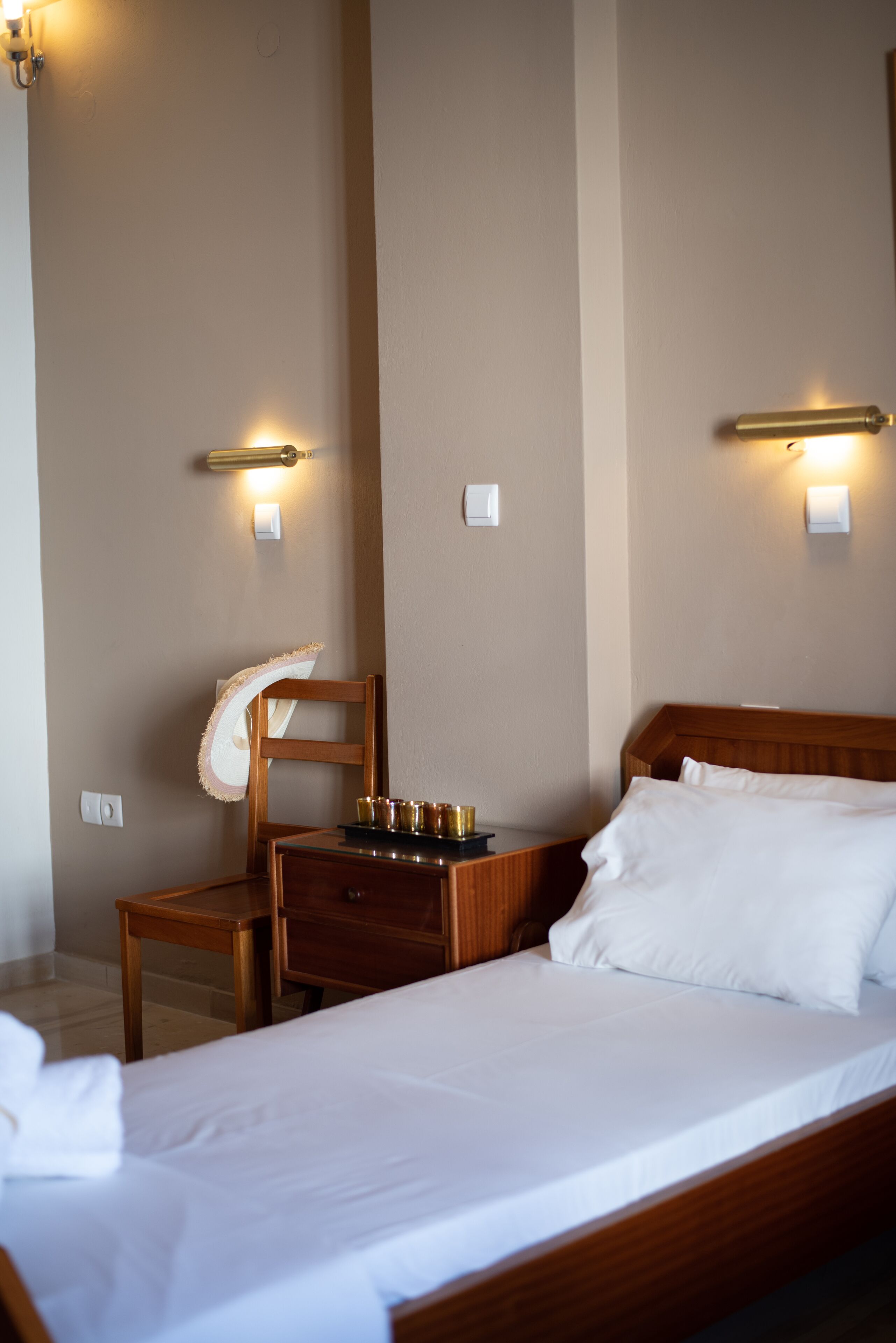 标准四人房, 多张床, 庭院景观 | 客房景观