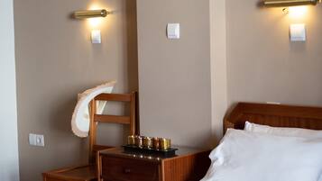 スタンダード 4 人部屋 ベッド (複数台) コートヤードビュー | 部屋からの景観