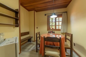 Dining - Apartment at Hotel Vale Dourado - Gramado (Gramado)