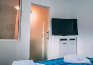 2 bedrooms, desk, free WiFi