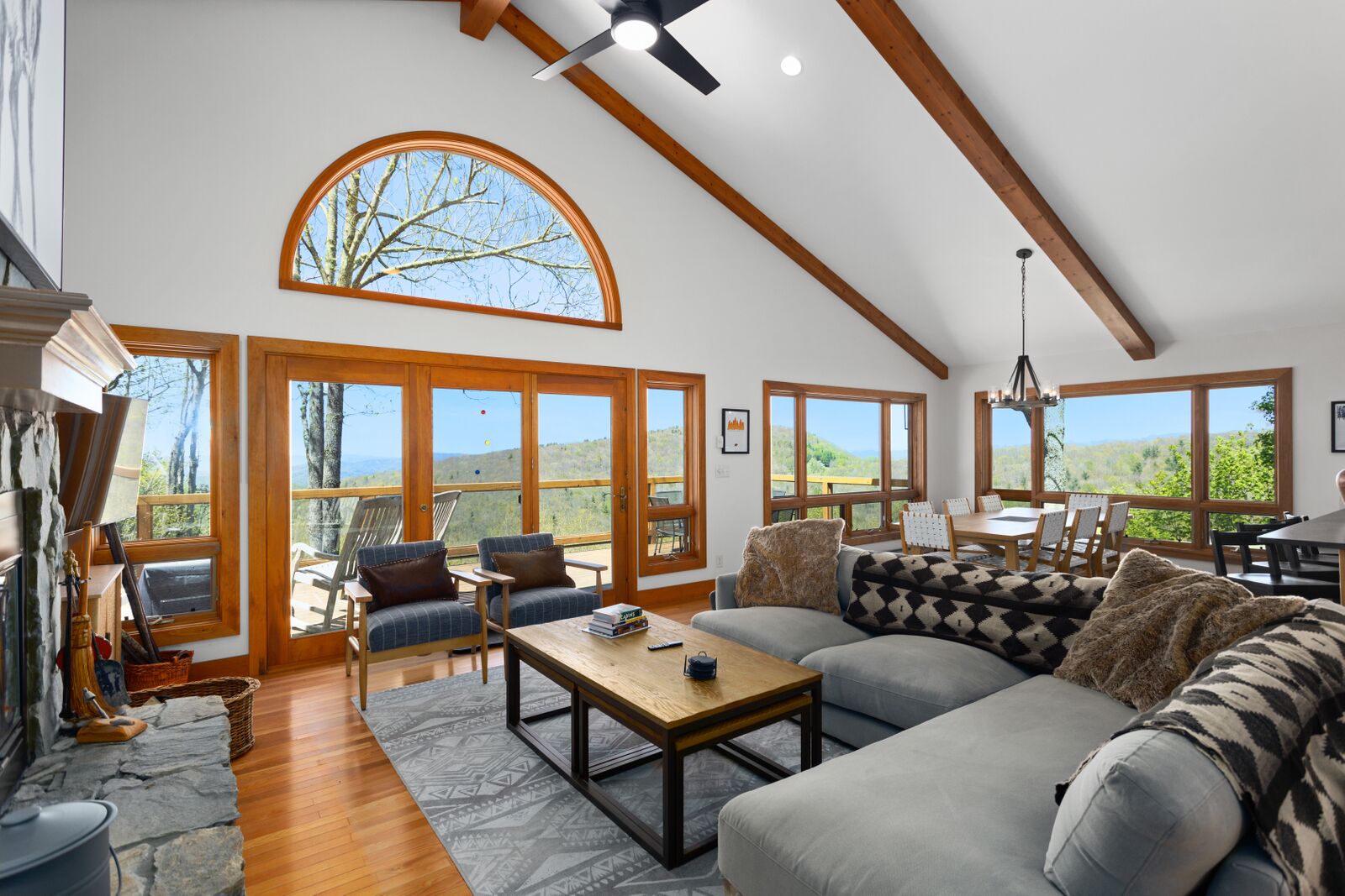 Lovely Getaway with Living Room Views