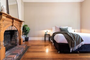 3 عدّة غرف نوم وواي فاي مجانًا وملاءات أسرّة