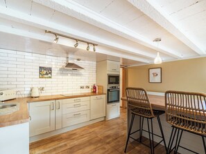 Dishwasher, high chair - Imagine at High Parks Estate (Newton Le Willows, Bedale)