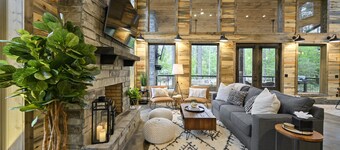  Into The Woods Cabin  // Modern Family Cabin // Arcade, Hot Tub, Playset