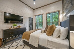 2 bedrooms, iron/ironing board, free WiFi, bed sheets -  Into The Woods Cabin  // Modern Family Cabin // Arcade, Hot Tub, Playset (Broken Bow)
