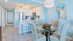 Dining - Silver Beach 504 | Updated, Direct Beach Front, Pet Friendly! (Orange Beach)
