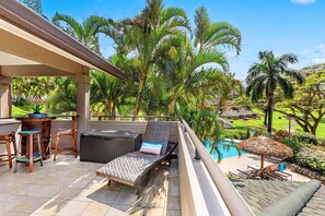 Property grounds - New Listing! Gorgeous Spacious Tropical Oasis (Lahaina)