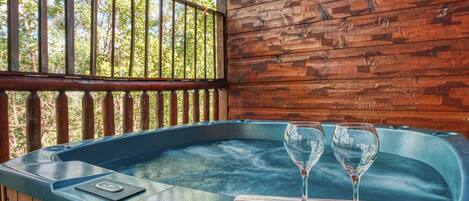 Outdoor spa tub