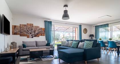 Dathona - Charmante maison avec piscine est jardin