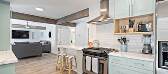 Stylish Home w/ Private Pool Near Kemah Boardwalk
