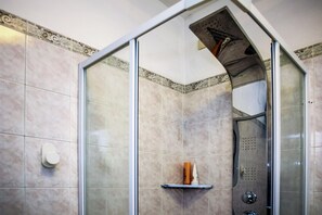 House | 2 bedrooms - Colombare Suite - Italian Homing (Sirmione)