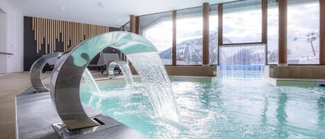 Piscine couverte, piscine chauffée