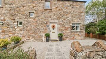 Cottage | Front of property