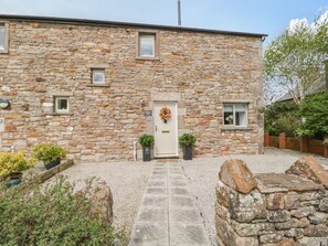Cottage | Front of property - Bella Cottage (Appleby-in-Westmorland)