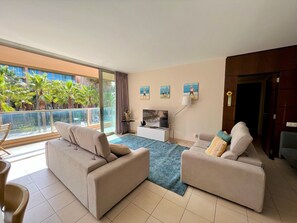 Living area - ALBUFEIRA SALGADOS PREMIUM 2 WITH POOL by HOMING (Guia)