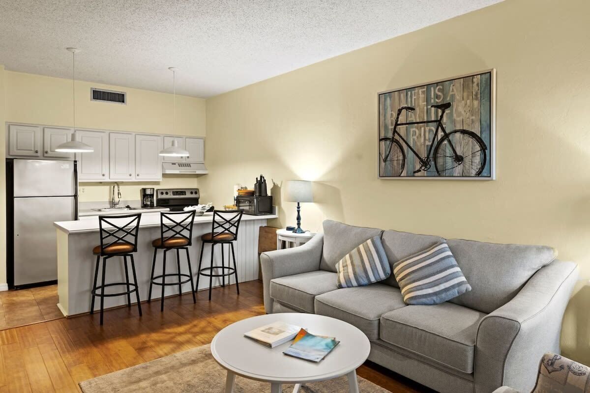 Télévision à écran plat, espaces bureaux