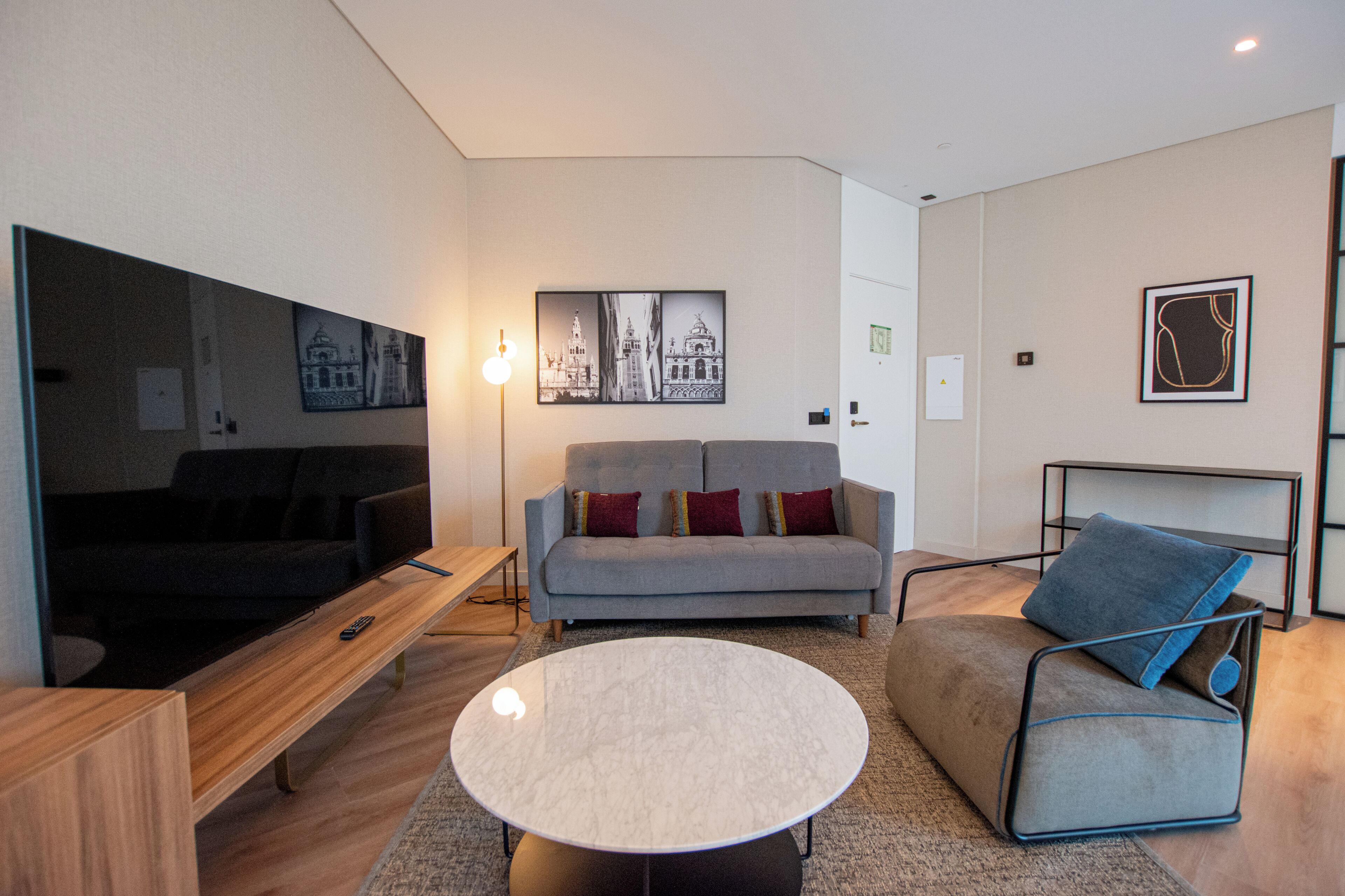 Photo - Hotel Giralda Center