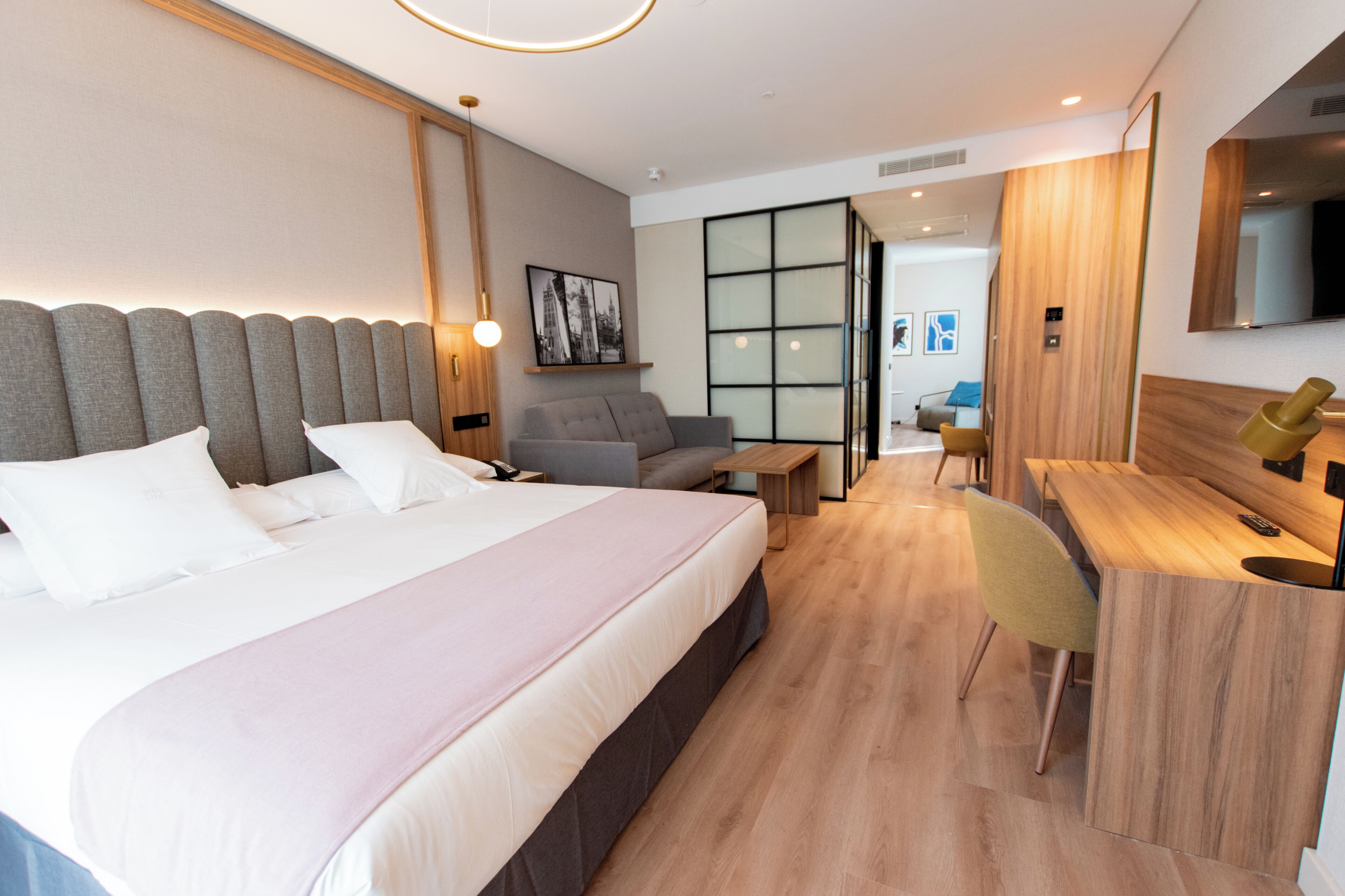 Superior Room | Premium bedding, minibar, in-room safe, desk