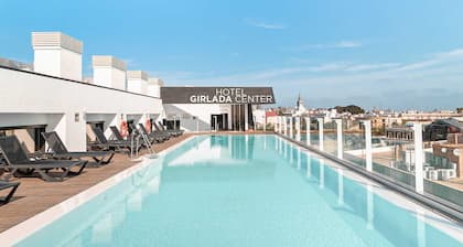 Hotel Giralda Center