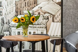 Comfort Apartment | Living area | 42-inch flat-screen TV with cable channels, TV - Happy Stay Old Town Osiek 10 (Gdansk)