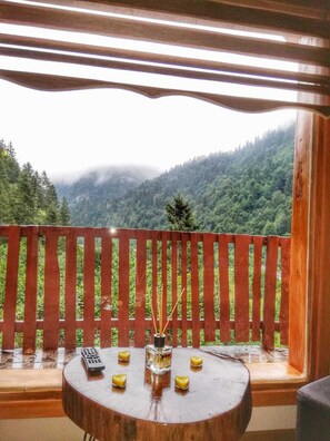 蜜月树屋, 多张床, 无烟房, 山景 | 埃及棉床单、高档床上用品、特色装修、特色家居