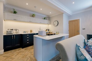 Apartment 1 - Everley | Private kitchen - Derwent House Apartments (Scarborough)
