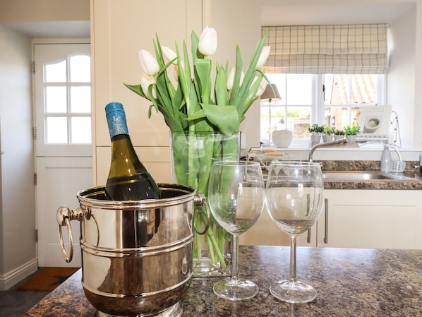 Cottage | Cuisine privée | Réfrigérateur, lave-vaisselle, bouilloire électrique, grille-pain