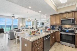 Fridge, microwave, oven, stovetop - Majestic Sun A603*5 Beds*Heated Pools&Hot Tubs*Gym*Gulf Views*Tennis/Pickleball (Miramar Beach)