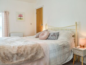 3 Schlafzimmer, kostenloses WLAN, Bettwäsche