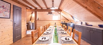 In the heart of the village house of 182 m2, completely renovated