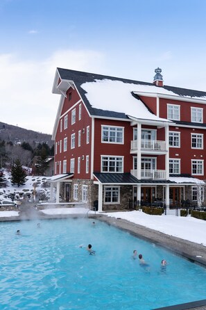 Indoor pool, seasonal outdoor pool - Clay Brook Hotel  (Warren)