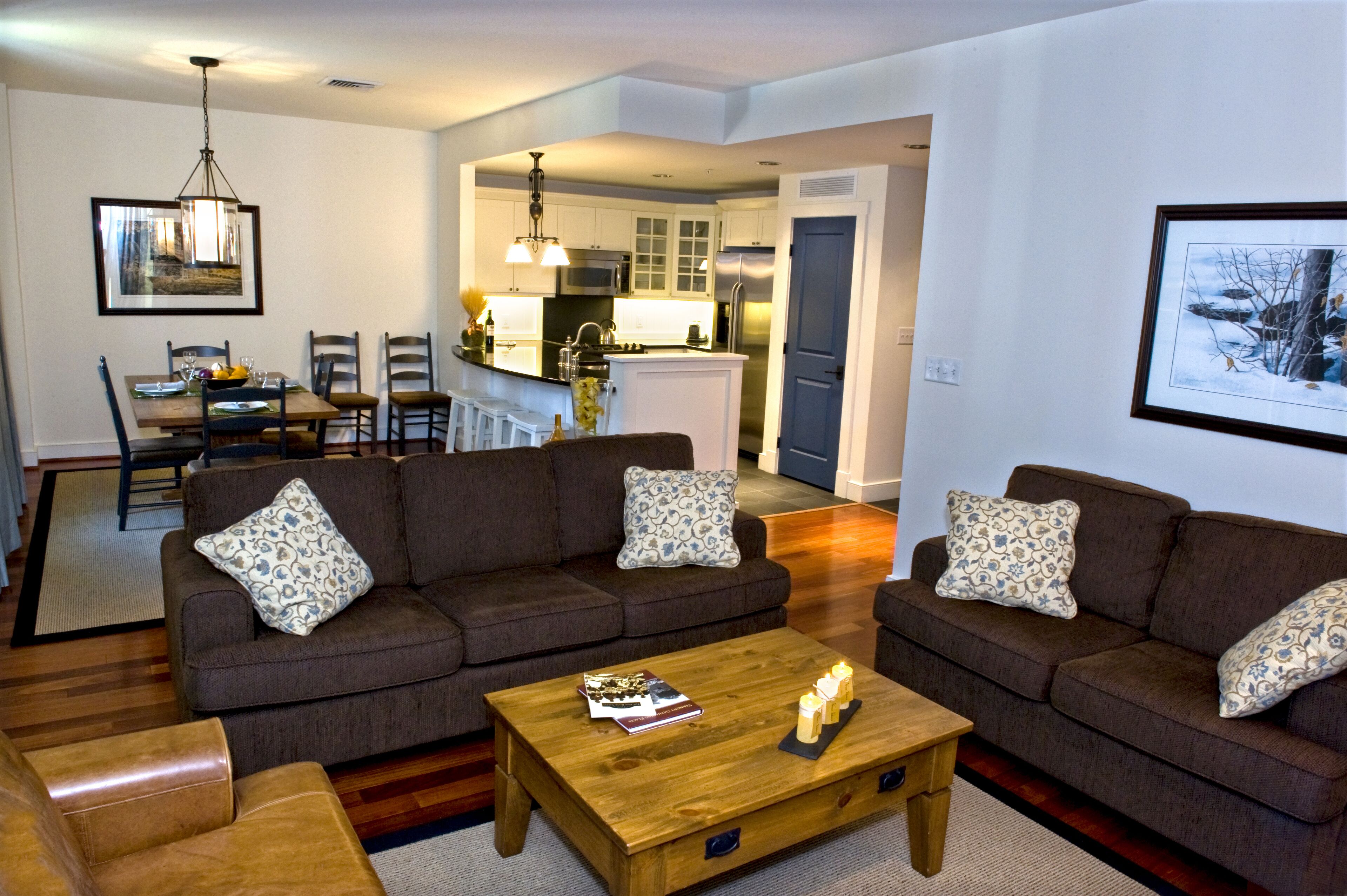 32-inch flat-screen TV with cable channels, TV, DVD player