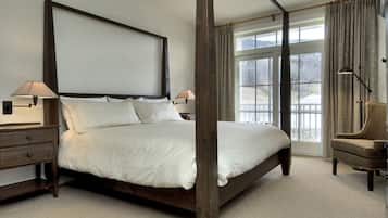 Deluxe Room, 1 King Bed