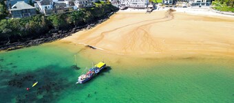 2 The Reach - absolute beachfront - Sleeps 4